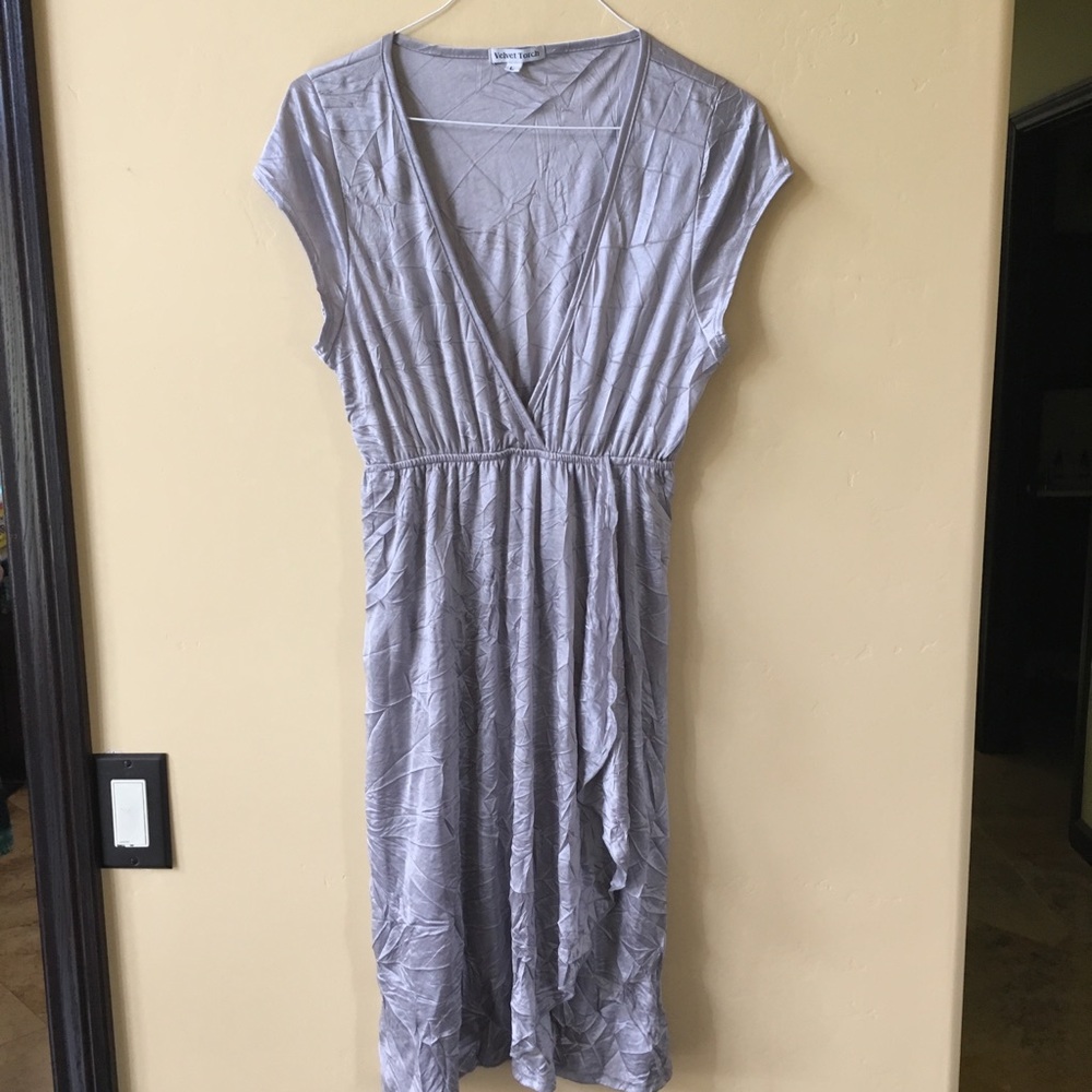 🌸Crushed silver dress with plunging neckline🌸